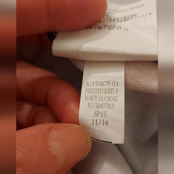 Old Navy Floral Print Pencil Skirt Office to Brunch Outfit Essential Preppy - Picture 7 of 8